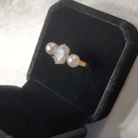 Charter Club Elegant Gold Plated Double Pearl & Crystal Ring Size 7 NWOT - Picture 6 of 8